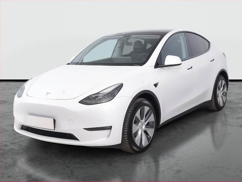 Tesla Model Y (2022) Long Range AWD 79kWh, SoH 91% - fotka 2 z 23