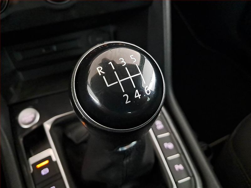 Volkswagen Tiguan (2019) Comfortline 1.5 TSI - fotka 13 z 16