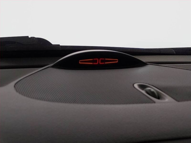 Mercedes-Benz Třídy C (2003) Avantgarde C 180 Kompressor - fotka 19 z 20