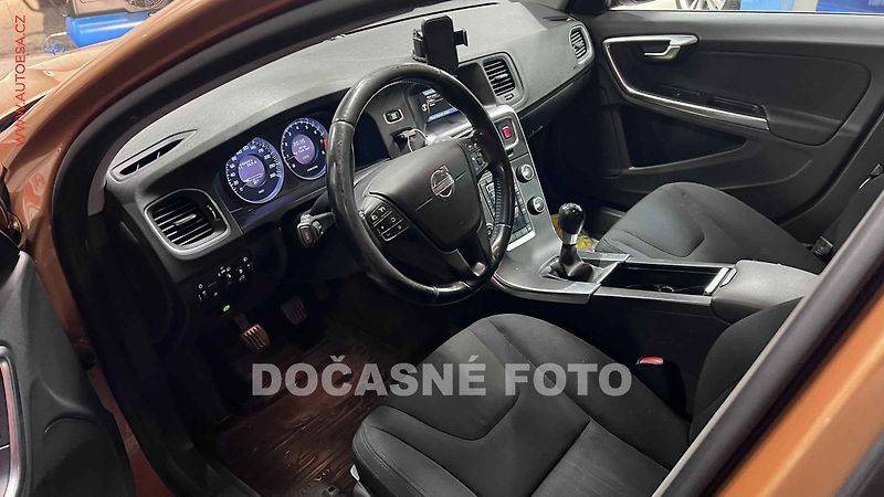 Volvo S60 (2011) 2.0 T, servis.kniha - fotka 3 z 3