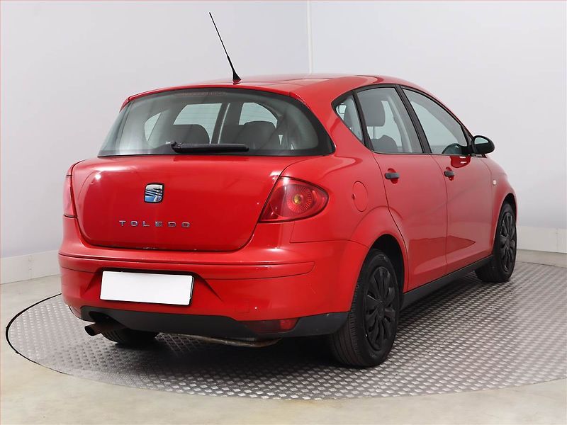 Seat Toledo (2007) 1.6, po STK, Klima - fotka 5 z 11