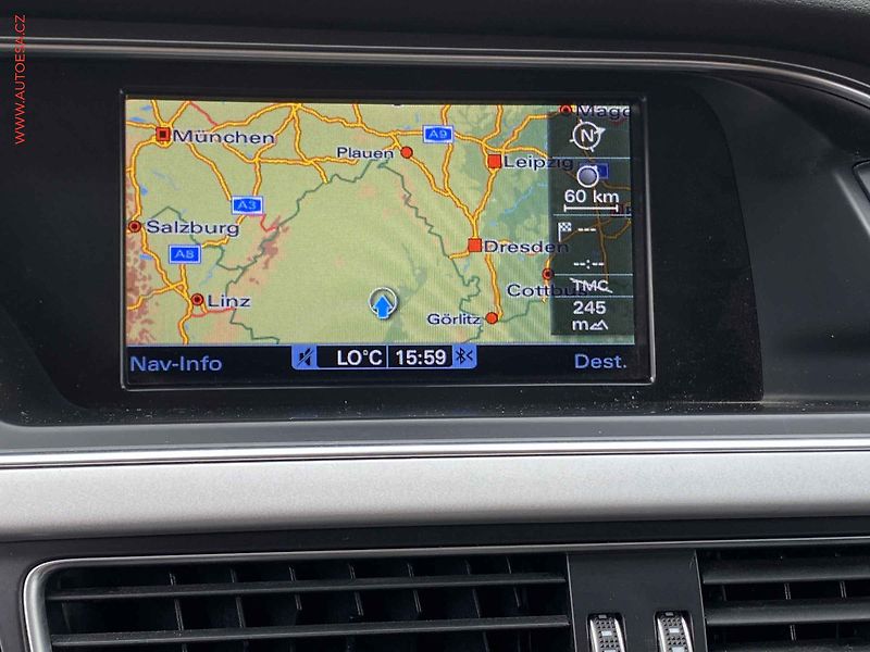 Audi A4 (2015) 2.0 TDi quattro, AT, bixen - fotka 16 z 21