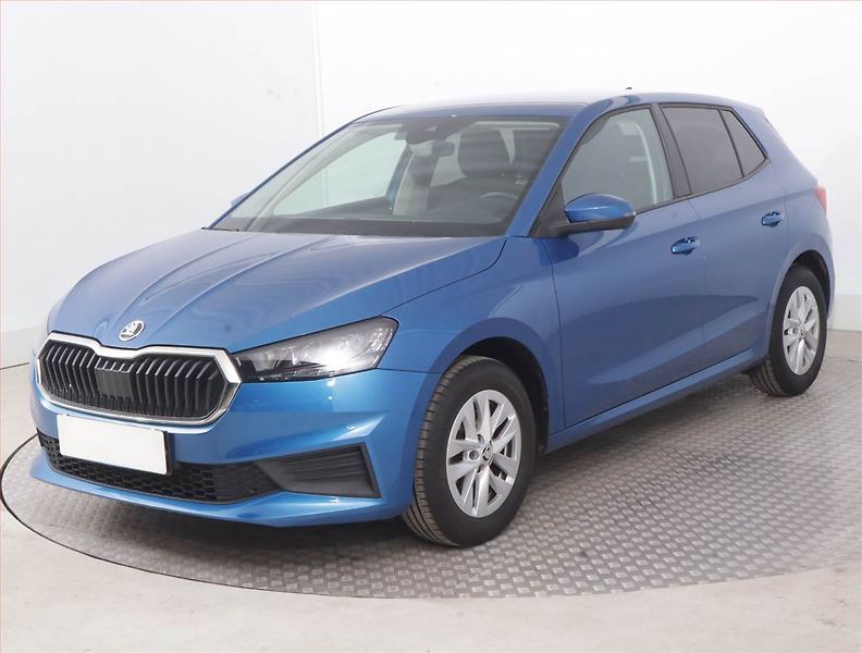 Škoda Fabia (2022) Ambition 1.0 TSI, Serv.kniha - fotka 2 z 15
