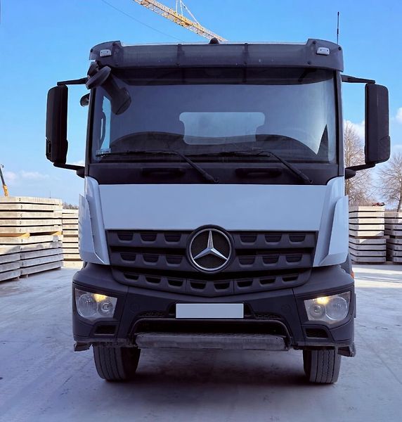 Mercedes-Benz Arocs 3540 8x4 MIX 9m3 EURO 6 - fotka 2 z 5