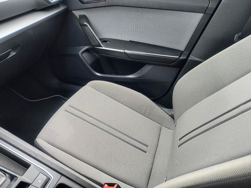 Seat Leon 1.0 eTSi AT 81KWNAVI/MATRIXLED - fotka 45 z 67