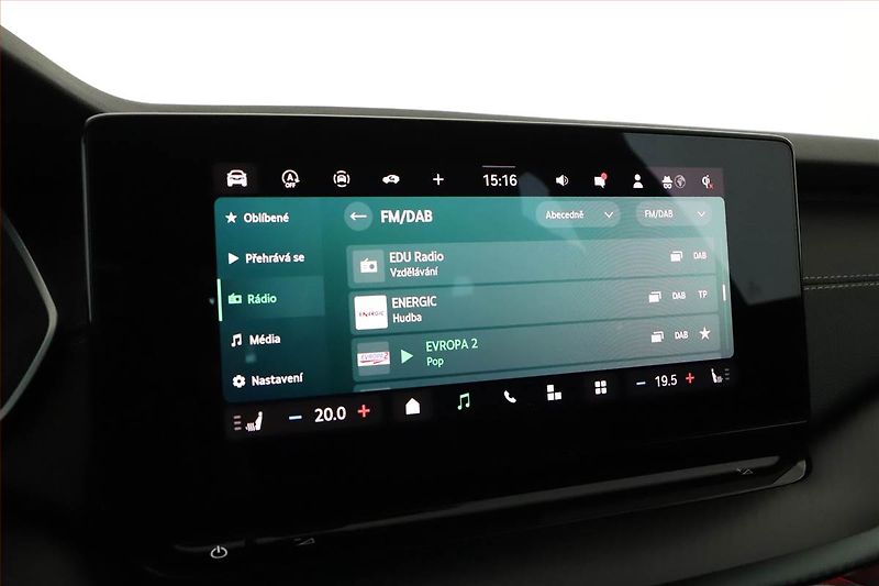 Škoda Octavia (2025) 1.5 eTSI mHEV, Sportline - fotka 13 z 17
