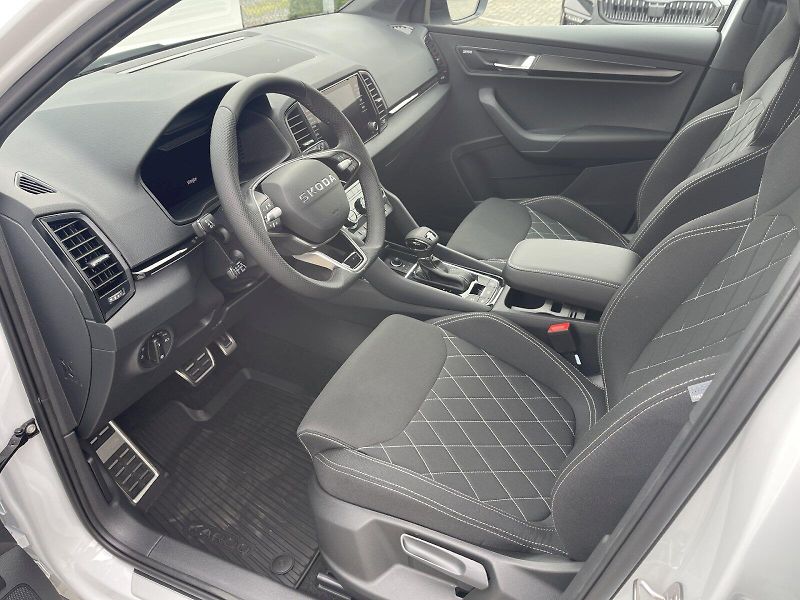 Škoda Karoq (2026) 1,5 TSI / 110 kW DSG Sportline - fotka 7 z 30