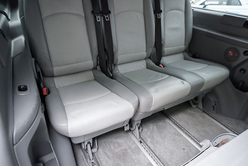 Mercedes-Benz Viano 220 cdi AMBIENTE - fotka 16 z 39