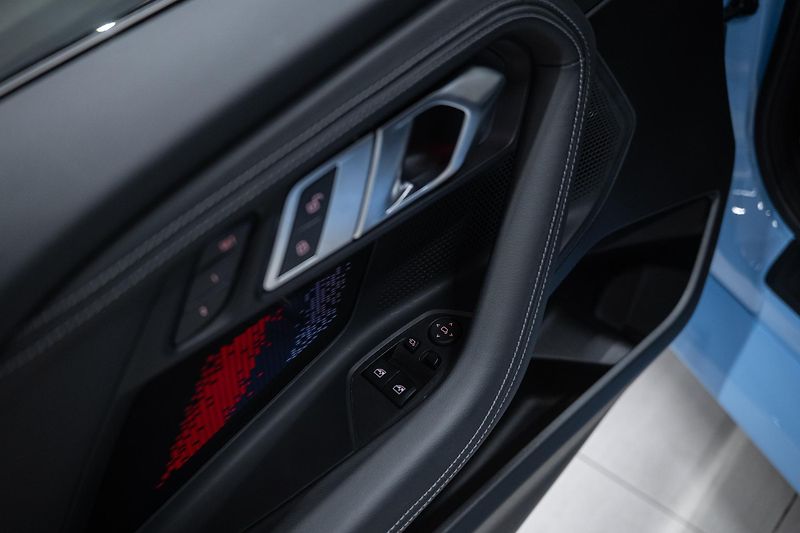 BMW Řada 2 (2024) 338KW KARBONOVÁ STŘECHA TOP!!! - fotka 21 z 48