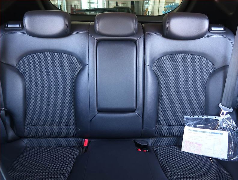 Hyundai ix35 (2011) 2.0 CRDi, 4X4, Serv.kniha - fotka 10 z 19