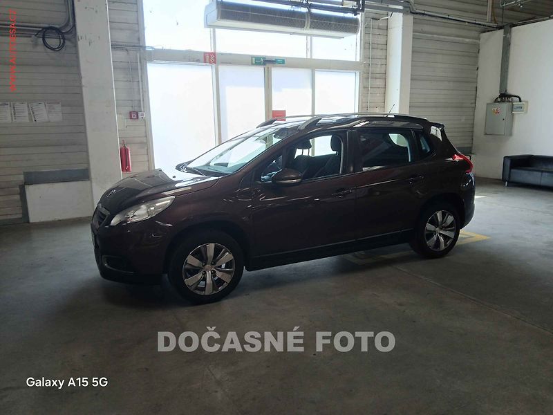Peugeot 2008 (2013) 1.6 HDi, AC, temp, tažné - fotka 1 z 3