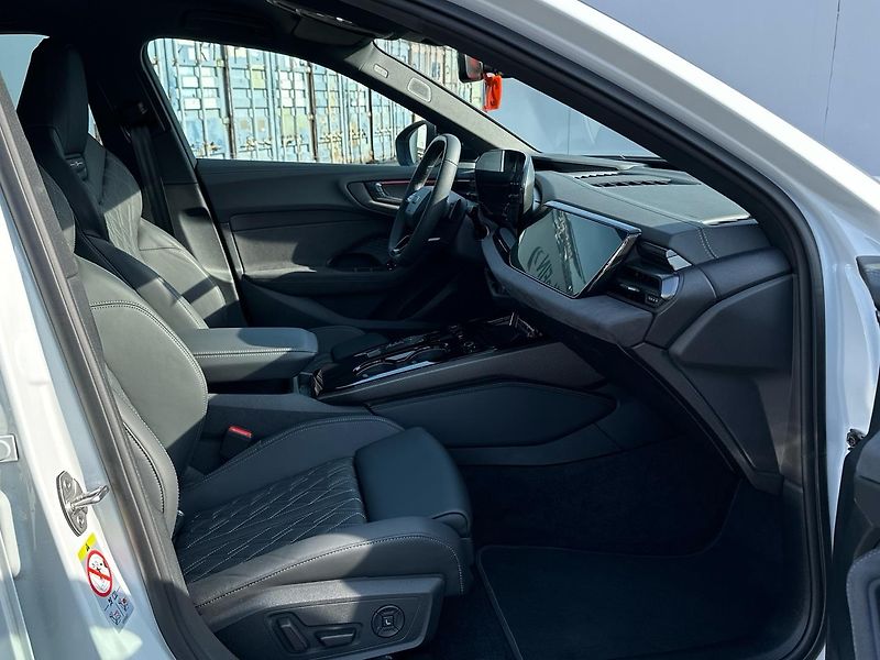Audi A5 Avant 2,0 TDI quattro S-line 1 - fotka 12 z 22