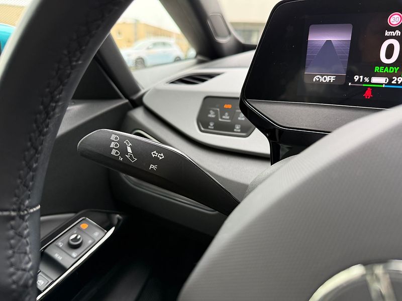 Volkswagen ID.3 PRO 150 kW Matrix LED 62kWh - fotka 30 z 37