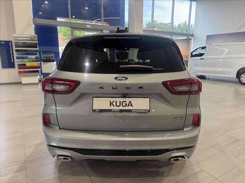 Ford Kuga (2026) 2.5 Duratec PHEV 178 kW/243 ko - fotka 7 z 18