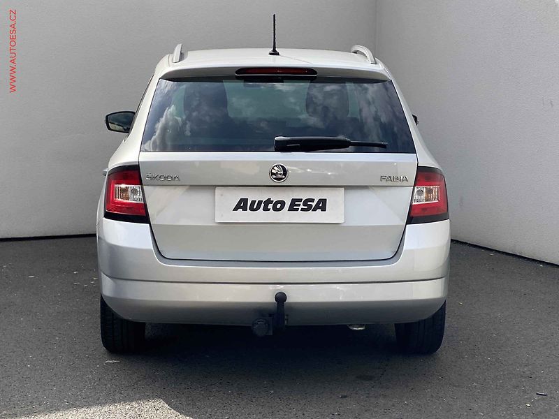 Škoda Fabia (2017) 1.0 TSi, Ambition, TZ - fotka 5 z 15