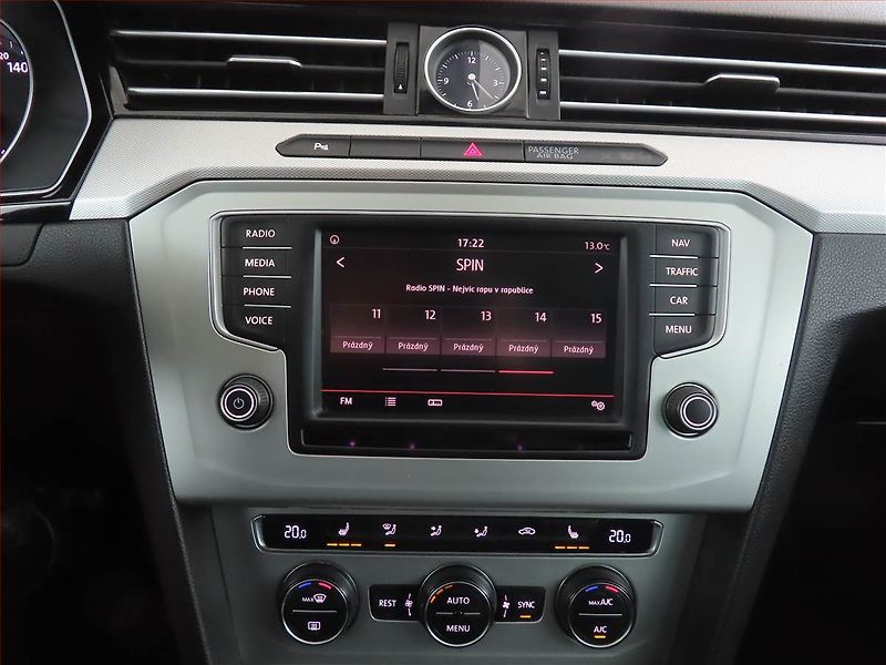 Volkswagen Passat (2015) Comfortline 2.0 TDI, Tempomat - fotka 12 z 16
