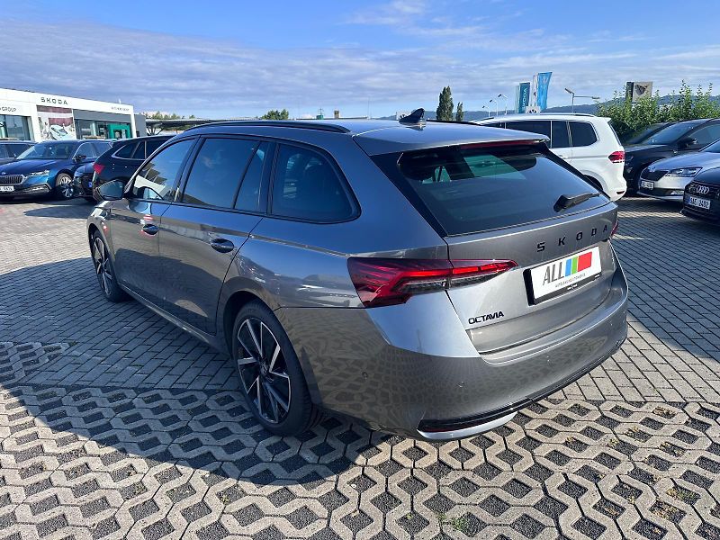 Škoda Octavia 2.0 TDI 110 kW DSG Sportline - fotka 5 z 16