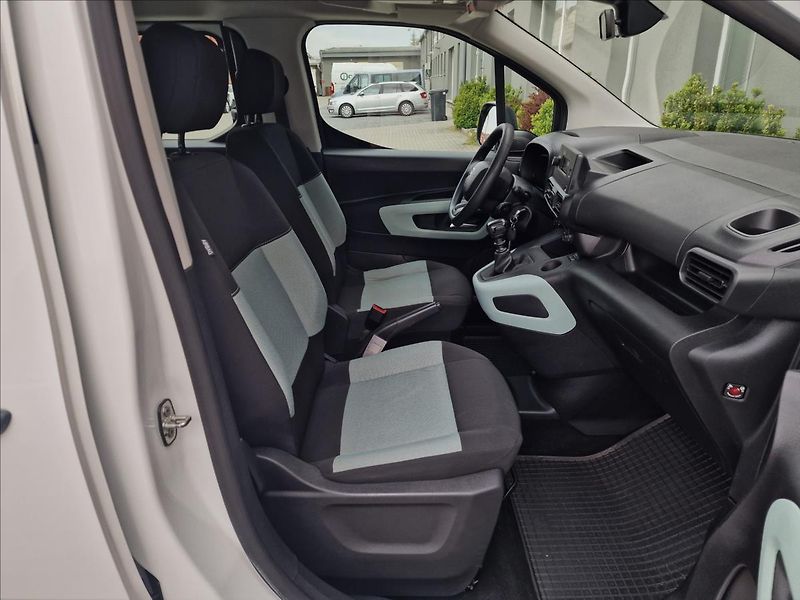 Citroën Berlingo 1.2i 81kW S&S Live Multispace - fotka 14 z 48