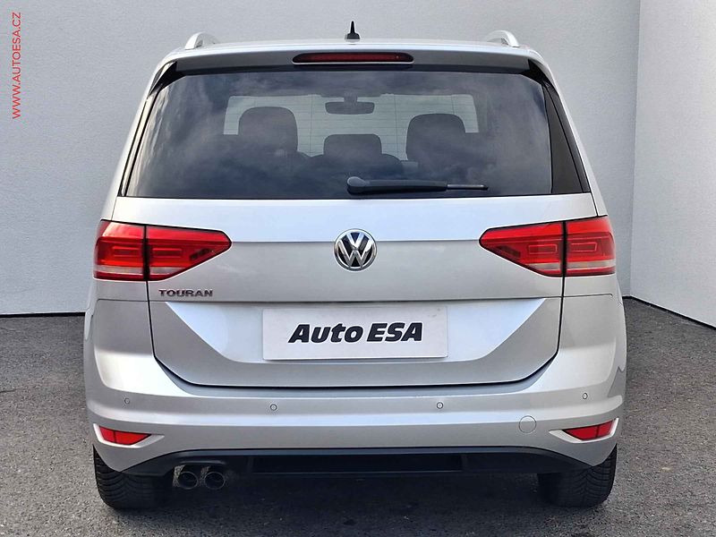 Volkswagen Touran (2019) 2.0 TDi, Join, DSG, navi, TZ - fotka 5 z 17