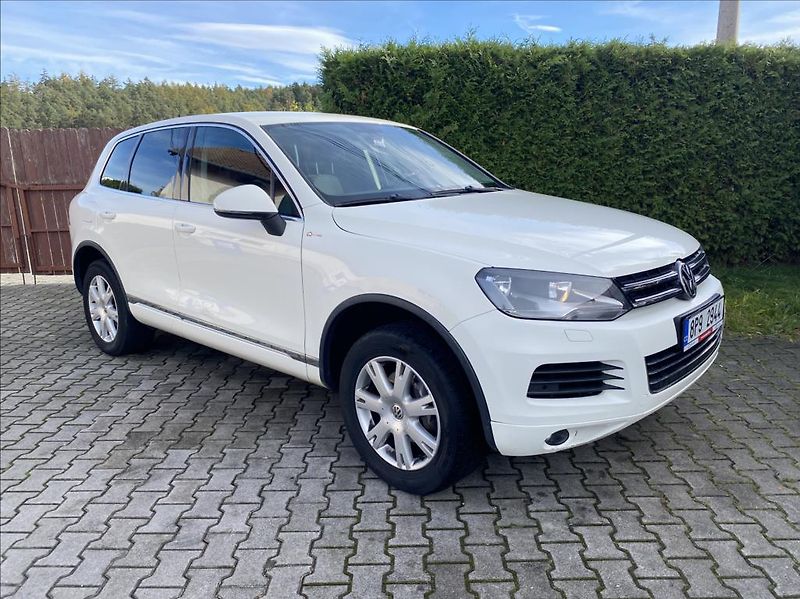 Volkswagen Touareg 3,0 TDI V6 4motion / záruka - fotka 7 z 47