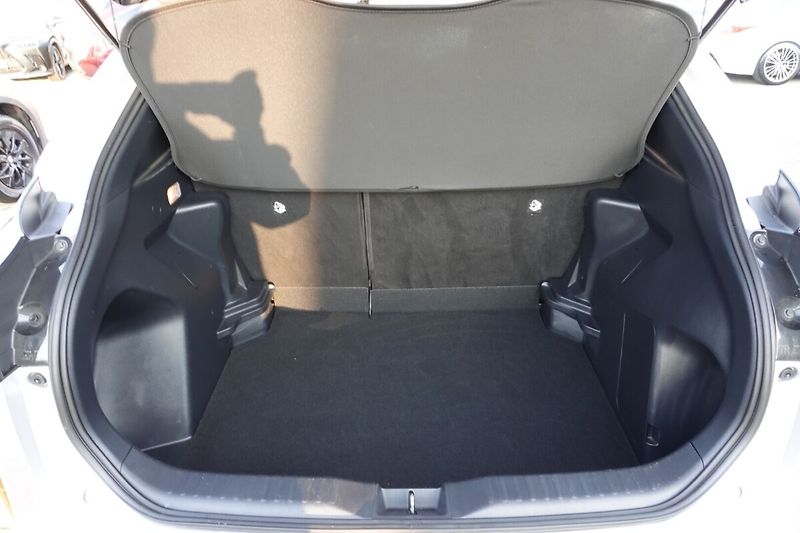 Toyota Yaris Verso 1.5VVTi CVT Comfort Style Tech - fotka 14 z 31