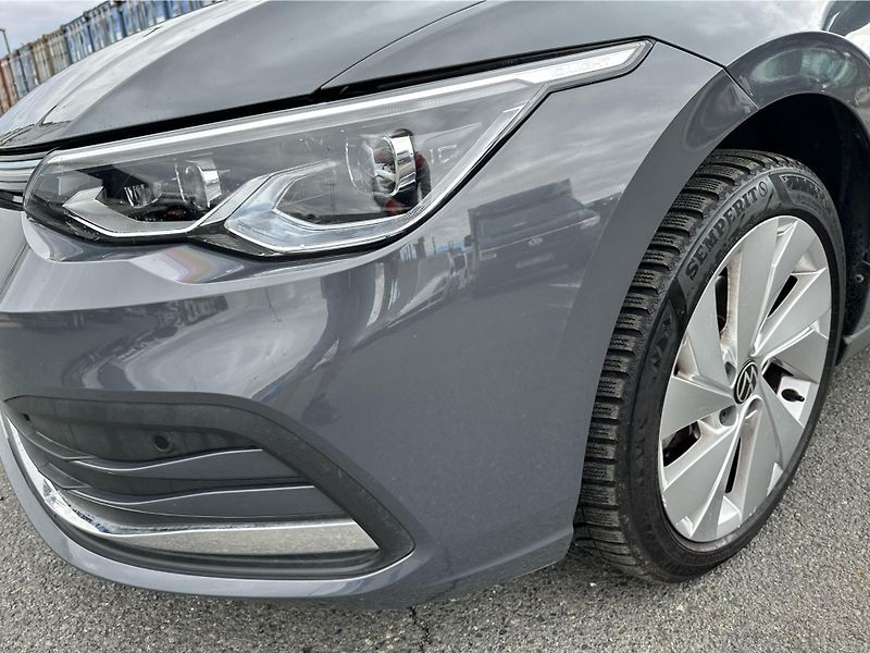 Volkswagen Golf 1.5 eTSI Variant Style 110kW D - fotka 22 z 25