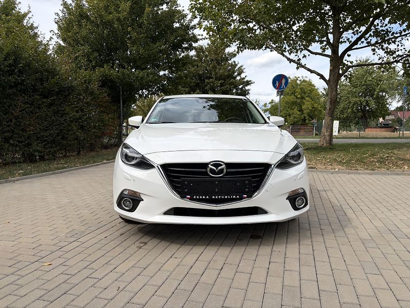 Mazda 3 2.0 Sports-Line - fotka 18 z 31