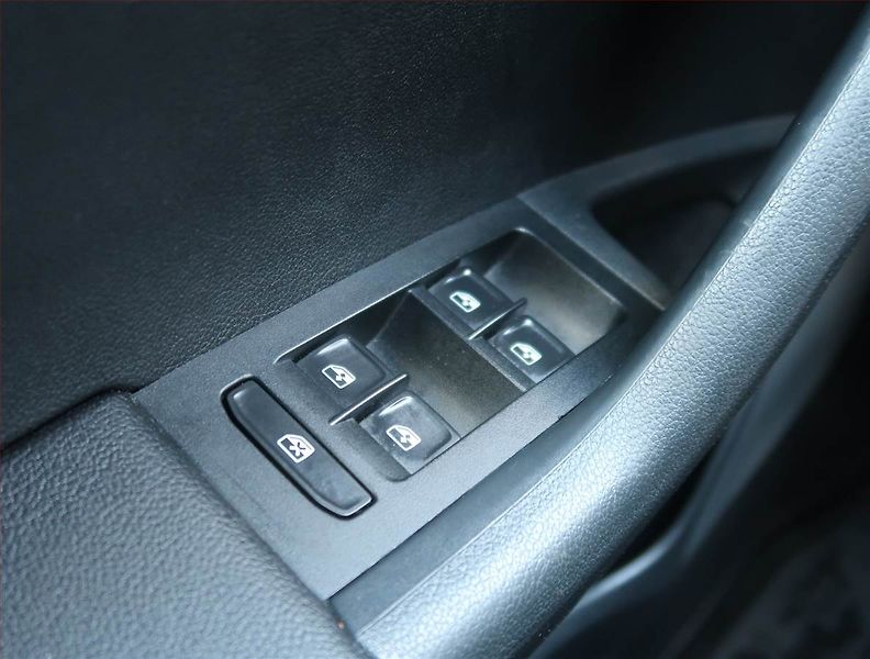 Škoda Octavia (2017) Style 1.6 TDI, Navi, Tempomat - fotka 16 z 22