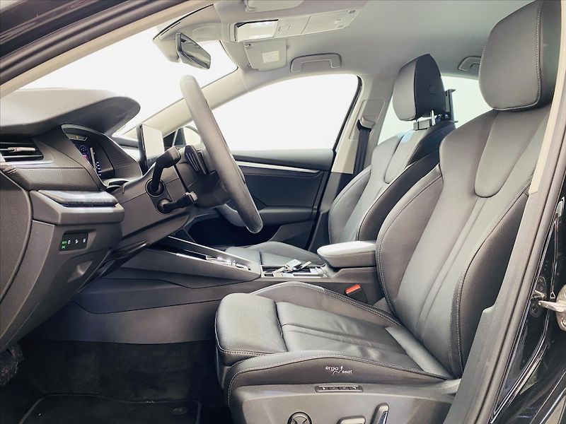 Škoda Octavia 2,0 TDI 110kW DSG Exclusive Se - fotka 5 z 28