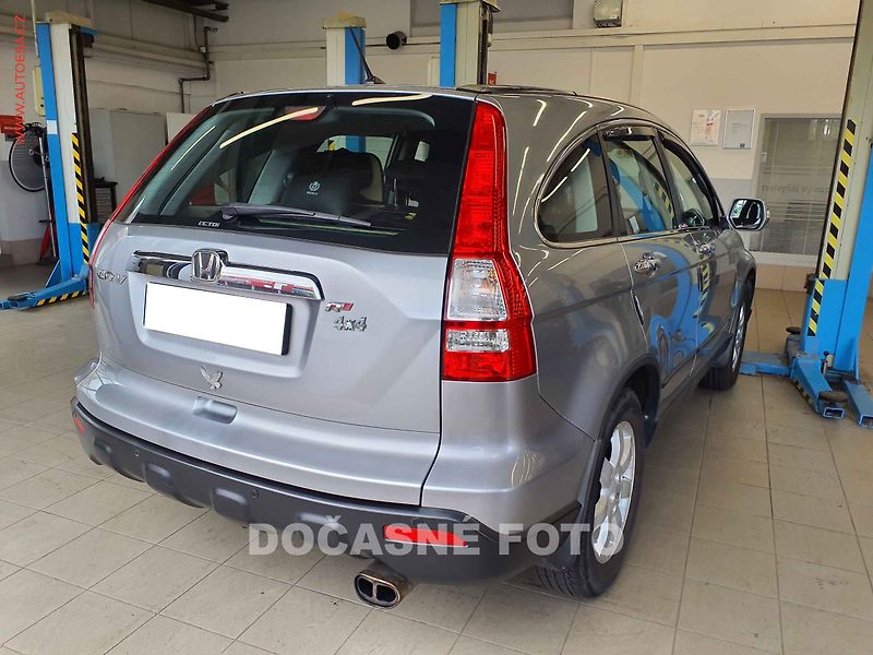 Honda CR-V (2009) 2.2 CTDi, ČR - fotka 2 z 3