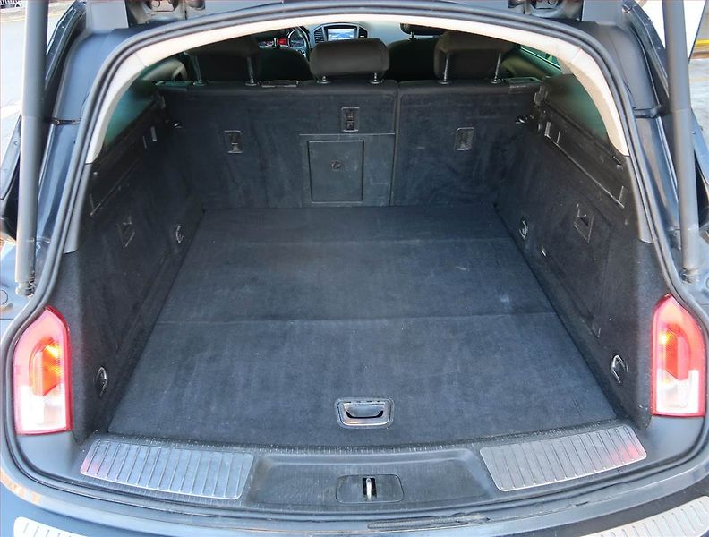 Opel Insignia (2012) 2.0 CDTI, 4X4, jezdí výborně - fotka 13 z 16