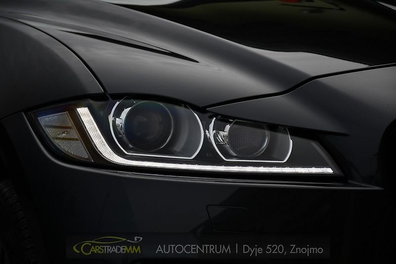 Jaguar F-Pace 2.0 R-SPORT MERIDIAN  - fotka 49 z 54