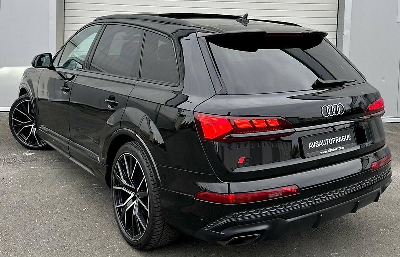 Audi Q7 (2024) S-LINE QUATTRO V ZÁRUCE 360 - fotka 6 z 39