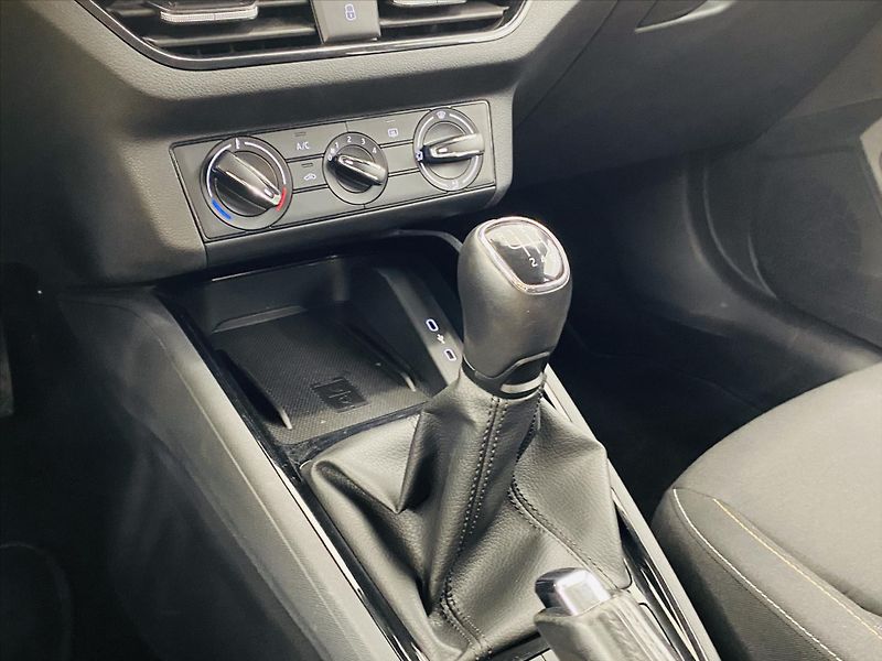 Škoda Kamiq 1,0 TSI 81kW Ambition - fotka 18 z 25