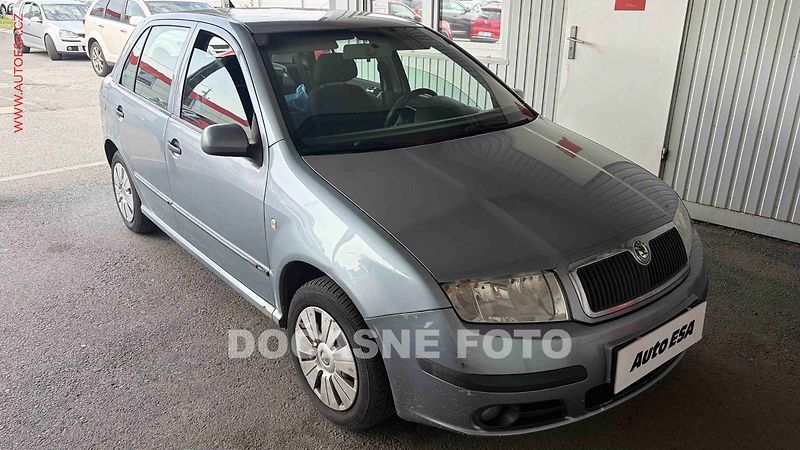 Škoda Fabia (2005) 1.2HTP, 1.maj,ČR - fotka 1 z 3