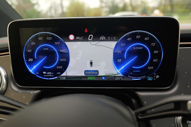 Mercedes-Benz EQS 450+ AMG Pano HuD 360 Venti - fotka 25 z 48
