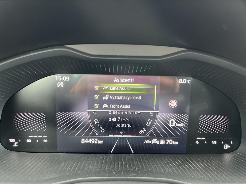 Škoda Kamiq Top Selection 1.5TSi 110kw ČR - fotka 17 z 45