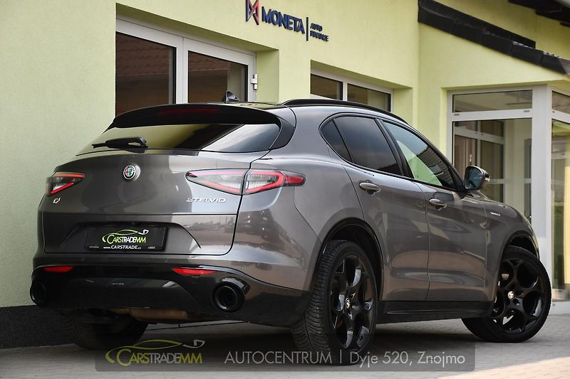 Alfa Romeo Stelvio 2.2D VELOCE Q4 H&K PANOR TAŽNÉ - fotka 5 z 53