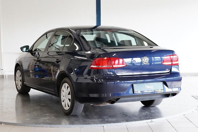 Volkswagen Passat - fotka 7 z 24