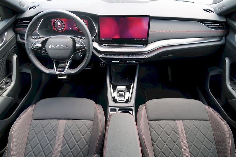 Škoda Octavia (2026) Combi 2,0 TSi/195 kW DSG - fotka 10 z 32