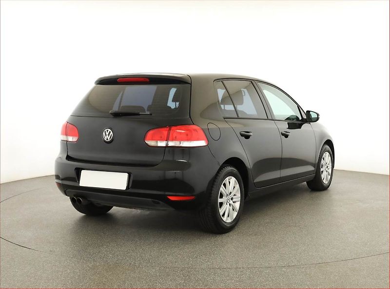 Volkswagen Golf (2010) 1.4 TSI, Serv.kniha - fotka 5 z 14