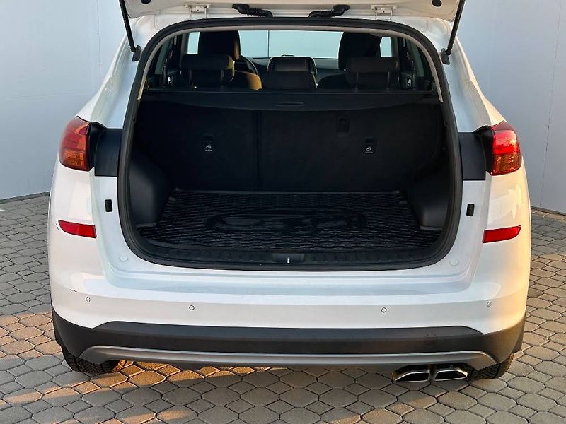 Hyundai Tucson 1,6 130 kw 1,6i - fotka 23 z 23