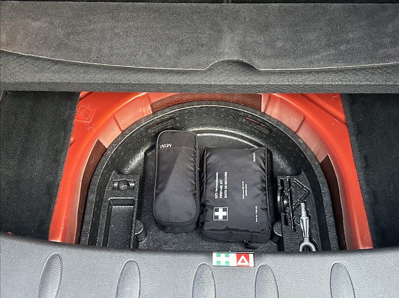 Mini Clubman 1,6 122PS  Chili JCW Recaro - fotka 39 z 50