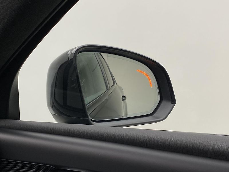 Volvo C40 PURE ELECTRIC RECHARGE PLUS - fotka 34 z 57