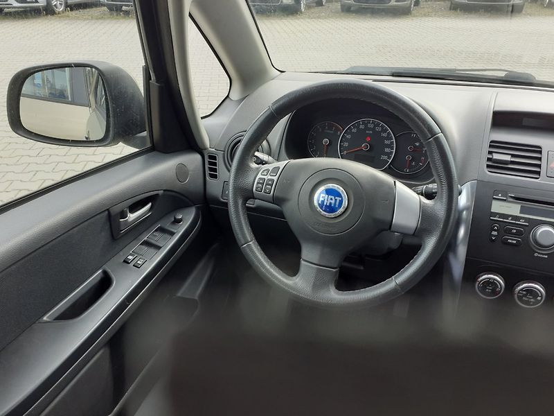 Fiat Sedici (2008) 1.6 i 4x4 - fotka 8 z 22