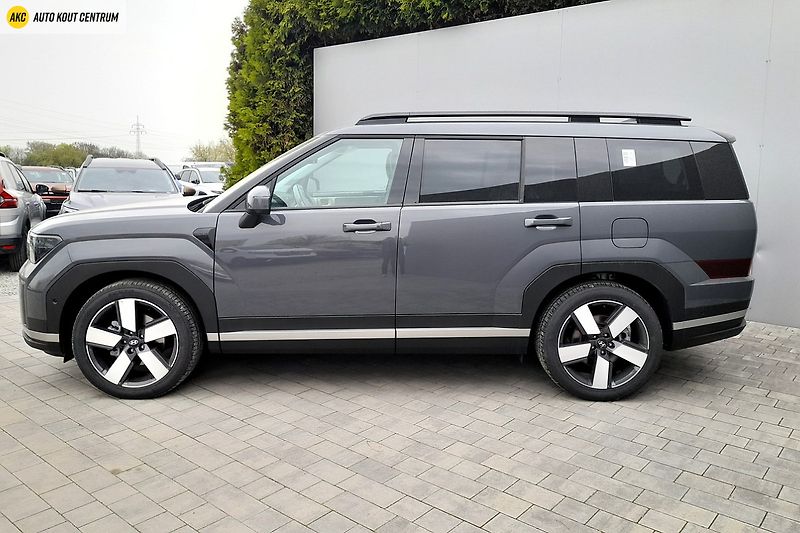 Hyundai Santa Fe (2025) 25 1,6 TGDI PHEV 4WD STYLE PRE - fotka 4 z 13