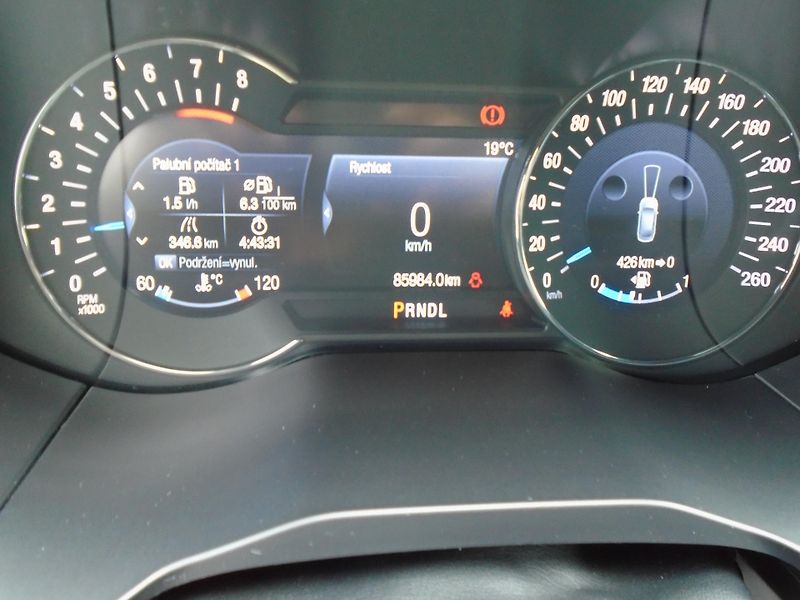 Ford S-MAX 2.5 Duratec FHEV ST-Line 140kW - fotka 27 z 46