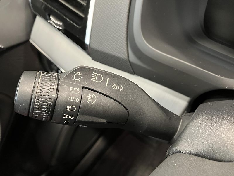Volvo XC90 B5 AWD Momentum AT8 - fotka 24 z 48