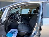 Opel Astra (2010) 1.6 16V Automat - náhled 9