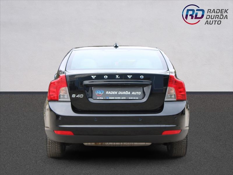 Volvo S40 2,4 i  NOVÉ V ČR,SERVIS - fotka 6 z 27